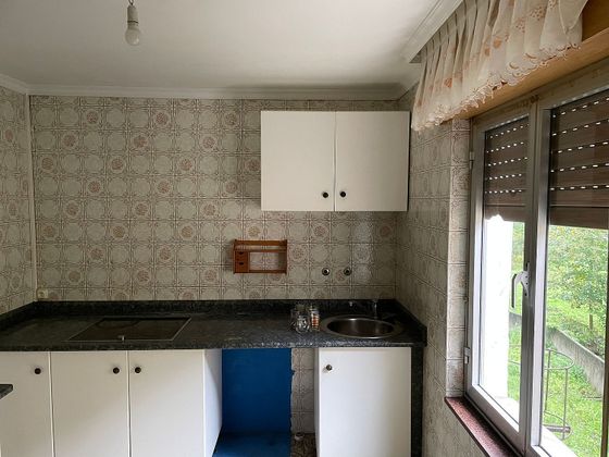 Foto 2 de Casa adossada en venda a Ciaño - Zona Rural de 3 habitacions amb terrassa i garatge