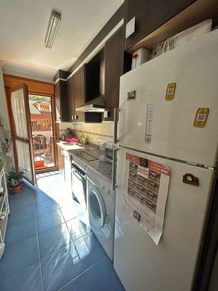 Foto 2 de Venta de piso en calle Florez de 2 habitaciones con garaje y calefacción