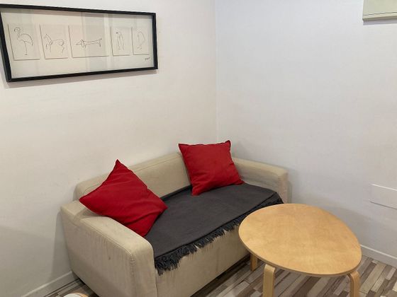 Foto 2 de Àtic en venda a Embajadores - Lavapiés de 1 habitació amb aire acondicionat i calefacció