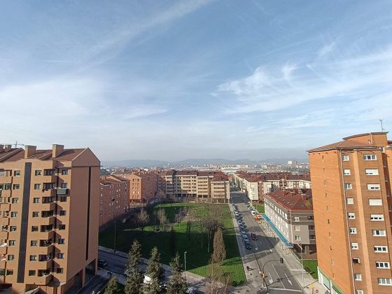 Foto 2 de Pis en venda a Nuevo Gijón de 3 habitacions amb calefacció i ascensor