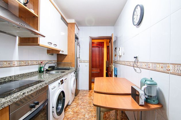 Foto 2 de Piso en venta en calle De Orán de 2 habitaciones con garaje y calefacción