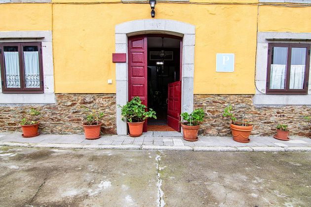 Foto 2 de Casa en venda a calle Faedo de 7 habitacions amb terrassa i jardí
