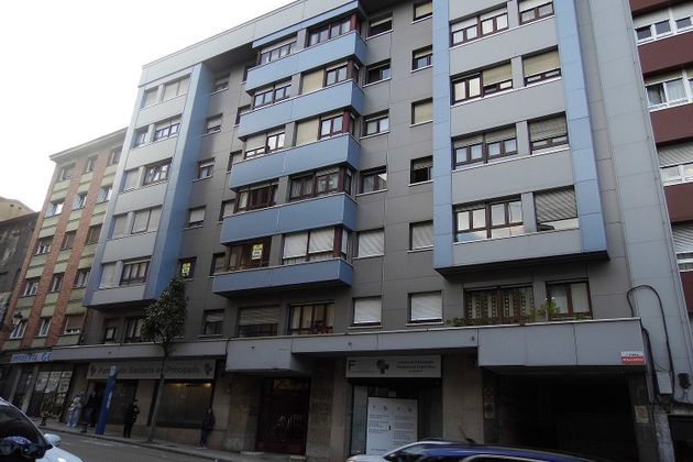 Foto 1 de Pis en venda a calle Fuertes Acevedo de 1 habitació amb calefacció i ascensor