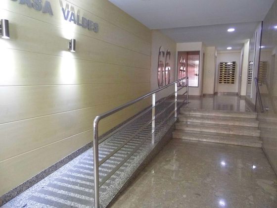 Foto 1 de Alquiler de piso en calle Marqués de Casa Valdés de 3 habitaciones con calefacción y ascensor