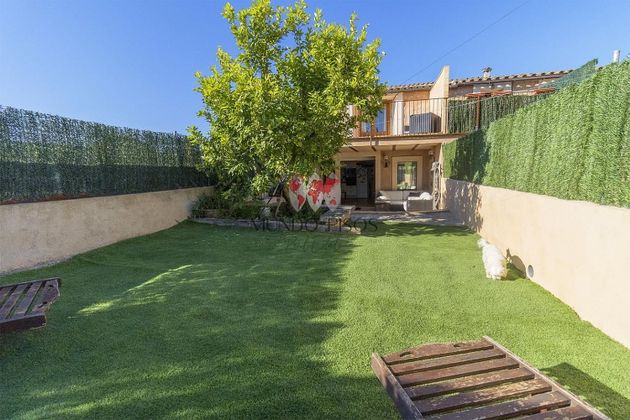 Foto 1 de Casa en venta en Santa Eugènia de 4 habitaciones con terraza y jardín