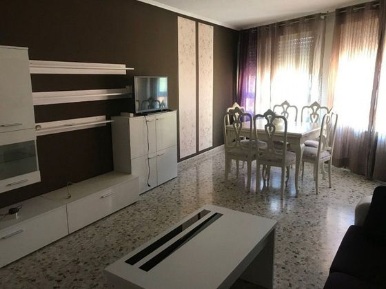 Foto 1 de Piso en venta en calle Alfonso X El Sabio de 2 habitaciones con terraza y calefacción
