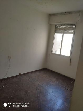 Foto 2 de Venta de piso en avenida La Plata de 3 habitaciones con calefacción
