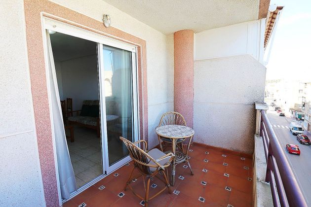 Foto 2 de Piso en venta en Las Viñas de 2 habitaciones con terraza y garaje
