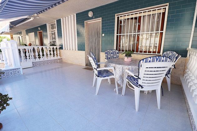 Foto 2 de Venta de piso en Guardamar Playa de 2 habitaciones con terraza y garaje