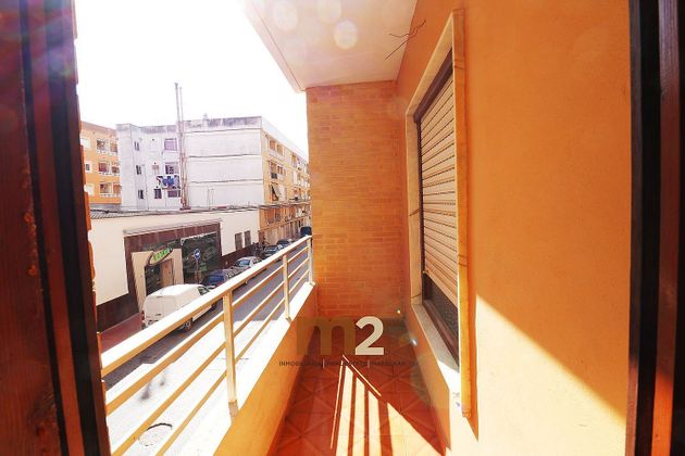 Foto 2 de Pis en venda a Las Viñas de 3 habitacions amb terrassa i balcó