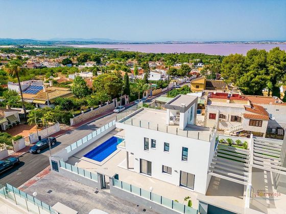 Foto 1 de Chalet en venta en Los Balcones - Los Altos del Edén de 3 habitaciones con terraza y piscina