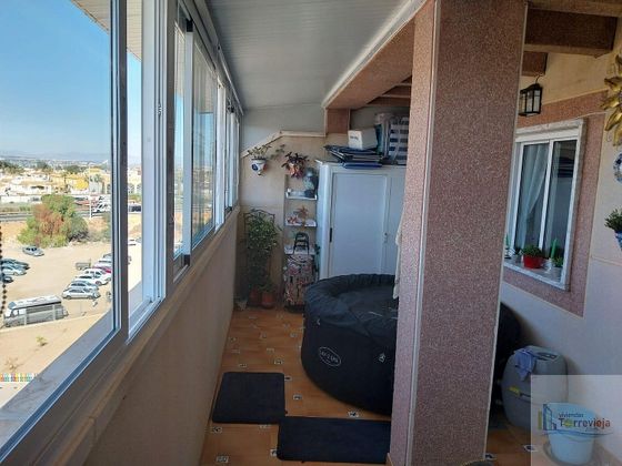 Foto 1 de Àtic en venda a Centro - Torrevieja de 3 habitacions amb terrassa i garatge