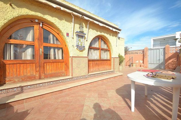 Foto 1 de Chalet en venta en San Isidro - Campohermoso de 4 habitaciones con terraza y piscina