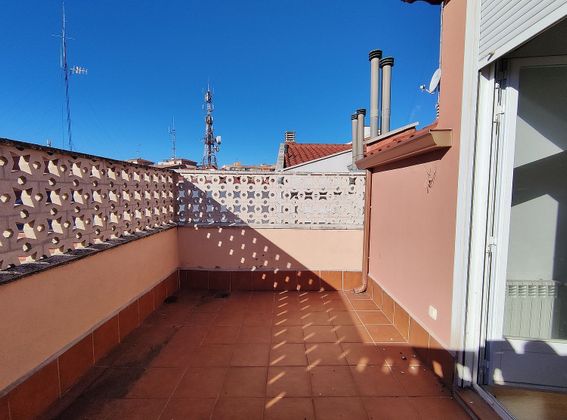 Foto 2 de Àtic en venda a Casco Histórico de 5 habitacions amb terrassa i garatge
