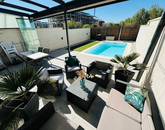 Foto 1 de Casa adossada en venda a Las Cañas de 4 habitacions amb terrassa i piscina