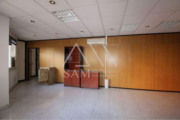 Foto 1 de Oficina en venta en Sant Andreu de Palomar con ascensor