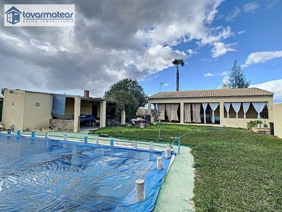 Foto 2 de Casa en venda a avenida De Juan Carlos I de 4 habitacions amb terrassa i piscina