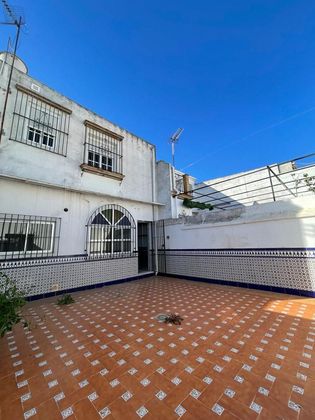 Foto 2 de Casa en venda a Olivares de 4 habitacions amb balcó