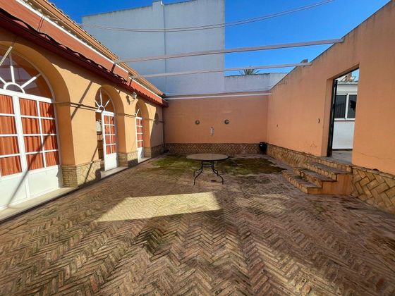 Foto 2 de Casa adossada en venda a Villanueva del Ariscal de 3 habitacions amb terrassa i garatge