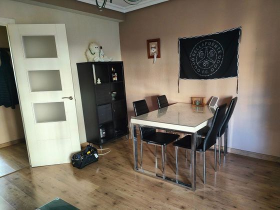 Foto 2 de Pis en venda a Poligono Sur - La Oliva - Letanías de 3 habitacions amb terrassa i aire acondicionat