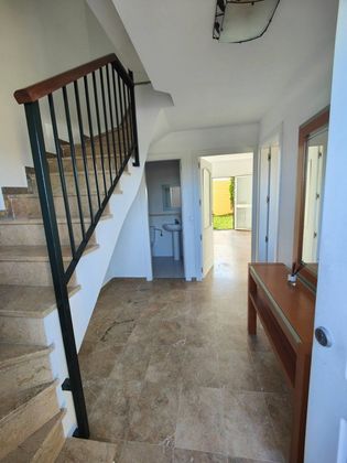 Foto 2 de Venta de casa en Villanueva del Ariscal de 3 habitaciones con aire acondicionado y calefacción