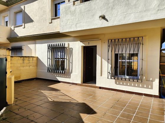 Foto 1 de Casa en venda a Villanueva del Ariscal de 3 habitacions amb balcó i aire acondicionat