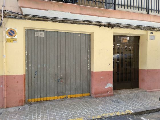 Foto 1 de Local en venta en calle Zaragoza con garaje