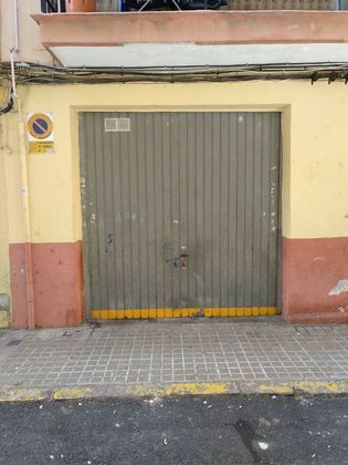 Foto 2 de Local en venta en calle Zaragoza con garaje