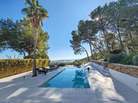 Foto 2 de Venta de casa en Sant Jordi de Ses Salines de 6 habitaciones con terraza y piscina