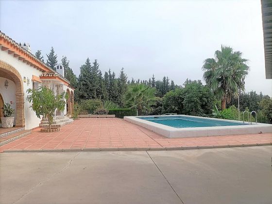 Foto 2 de Casa rural en venta en Pinos de Alhaurín - Periferia de 4 habitaciones con terraza y piscina
