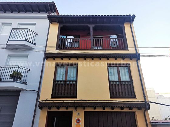 Foto 1 de Casa adossada en venda a Villanueva de la Vera de 4 habitacions amb terrassa i garatge