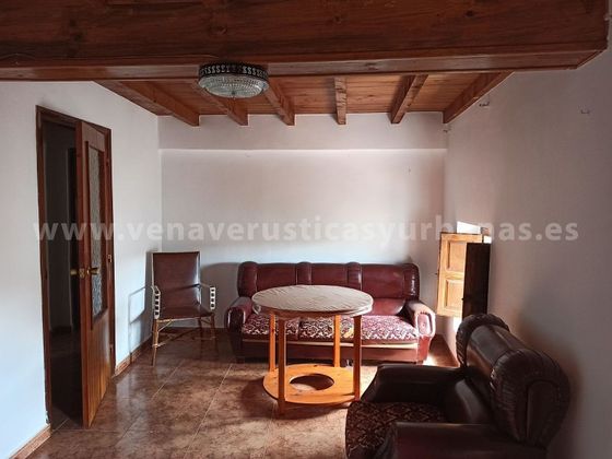 Foto 1 de Casa en venda a Valverde de la Vera de 4 habitacions amb balcó