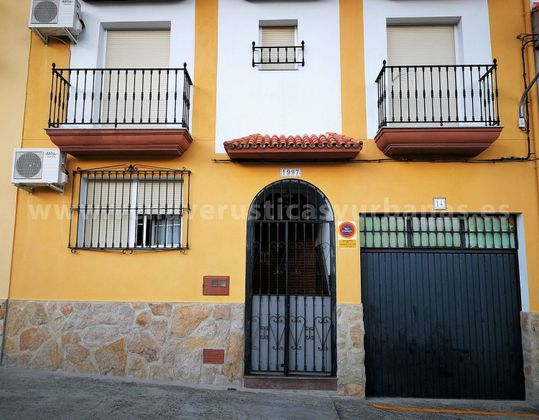 Foto 2 de Venta de casa adosada en calle Los Chopos de 5 habitaciones con terraza y garaje