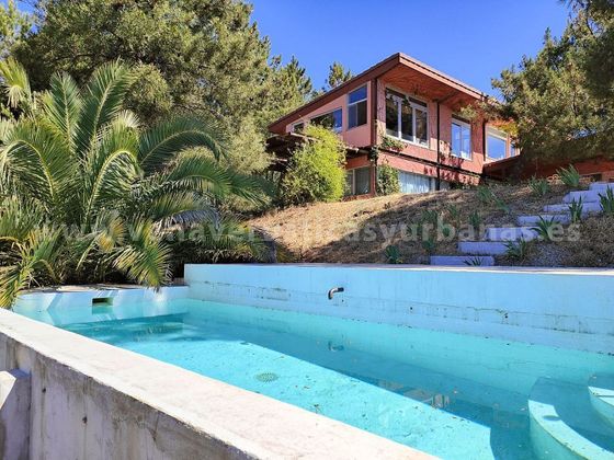 Foto 1 de Casa rural en venta en calle Paraje Juan Rasero de 4 habitaciones con terraza y piscina