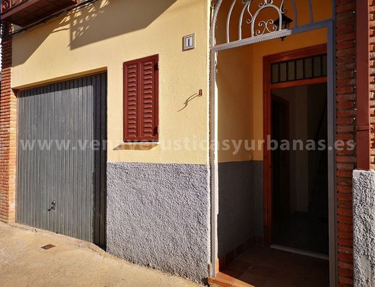 Foto 1 de Casa en venda a calle La Viña de 4 habitacions amb garatge i balcó