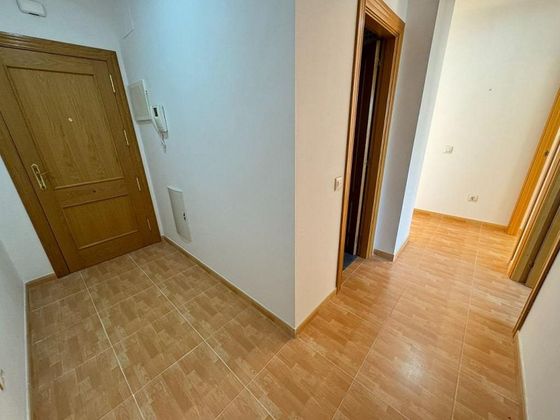 Foto 2 de Pis en venda a Las Cabañuelas de 2 habitacions amb terrassa i ascensor