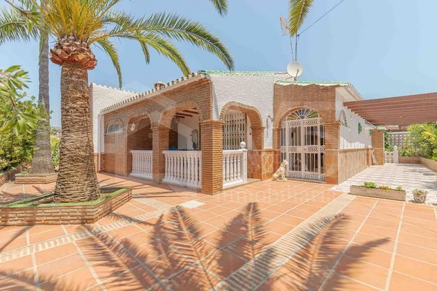 Foto 2 de Xalet en venda a Caleta de Vélez de 5 habitacions amb terrassa i piscina