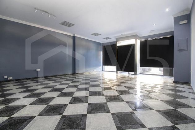 Foto 1 de Alquiler de local en Caleta de Vélez de 100 m²