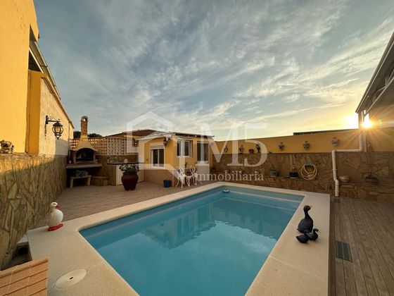 Foto 1 de Xalet en venda a Camino Algarrobo - Las Arenas de 4 habitacions amb terrassa i piscina