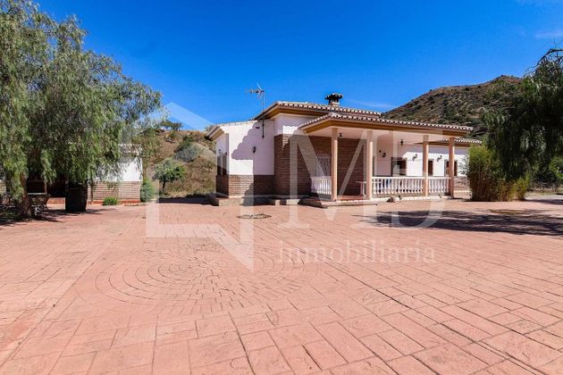 Foto 2 de Casa en venta en Canillas de Aceituno de 3 habitaciones con piscina