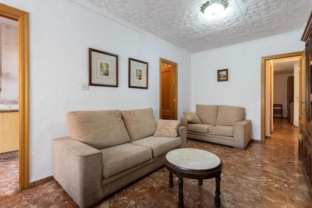 Foto 2 de Pis en venda a Centro - Casco antiguo de 4 habitacions amb terrassa