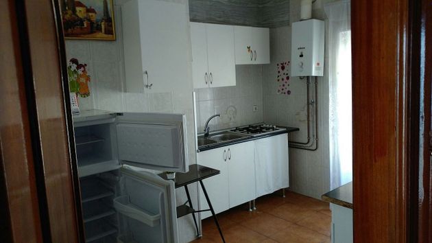 Foto 2 de Pis en venda a Fernan caballero de 3 habitacions amb terrassa i mobles