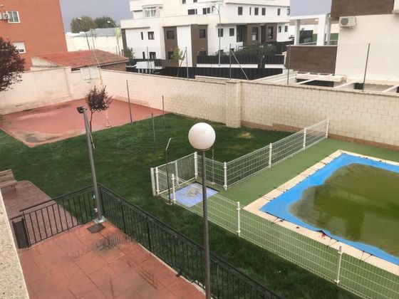 Foto 1 de Piso en venta en Universidad de 2 habitaciones con terraza y piscina
