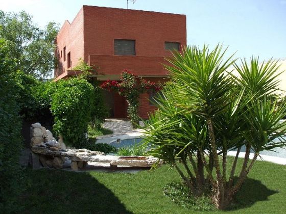 Foto 1 de Casa en venta en calle Sant Miquel de 5 habitaciones con terraza y piscina