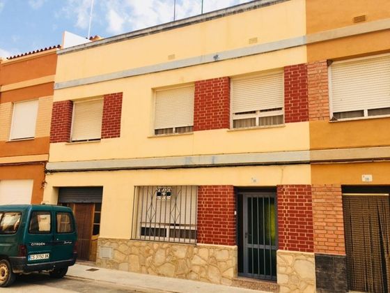 Foto 1 de Casa adosada en venta en calle Vcente Segrelles de 5 habitaciones con terraza