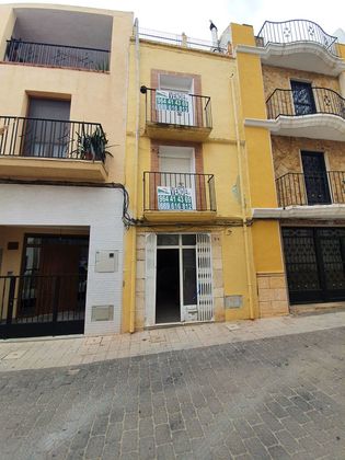 Foto 1 de Casa en venda a calle Desamparados de 6 habitacions amb terrassa i balcó