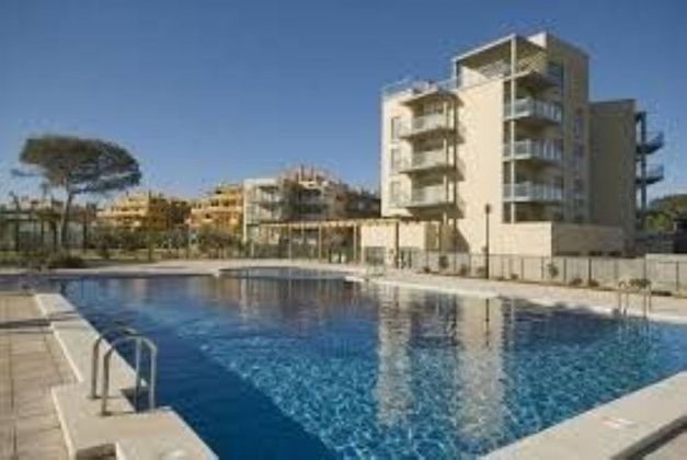 Foto 2 de Àtic en venda a calle Del Camí de L'atall de 2 habitacions amb terrassa i piscina