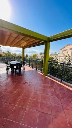 Foto 2 de Piso en venta en calle La Mar de 2 habitaciones con terraza y piscina