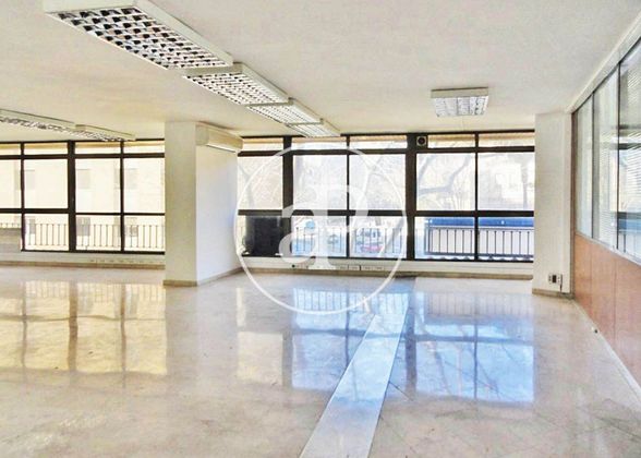 Foto 1 de Alquiler de piso en Mercat  - La Missió - Plaça dels Patins de 3 habitaciones con aire acondicionado