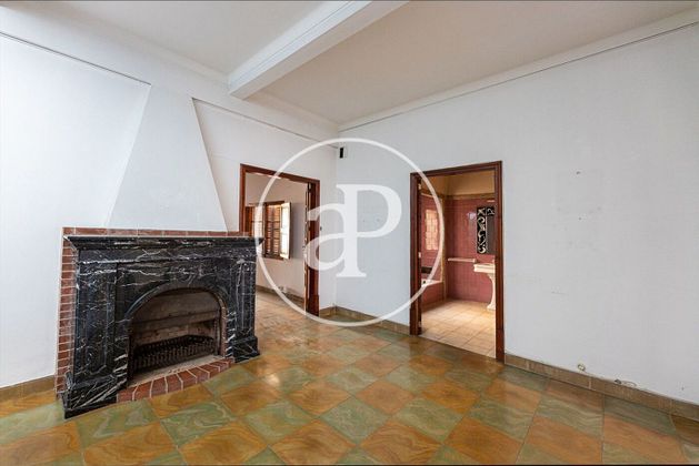 Foto 1 de Casa en venda a Mercat  - La Missió - Plaça dels Patins de 5 habitacions amb terrassa i calefacció